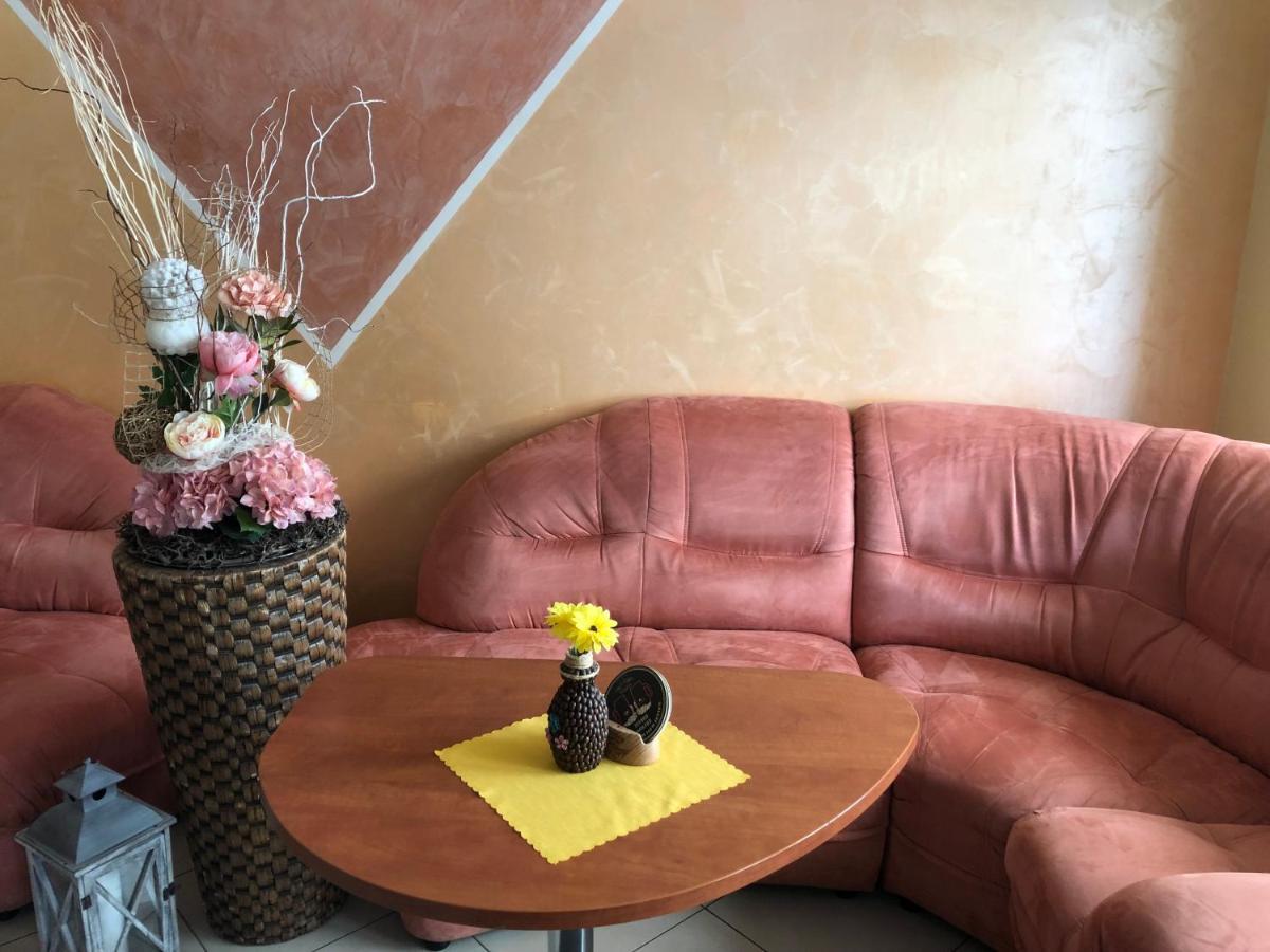 Hotel Hokejka Prievidza Bagian luar foto